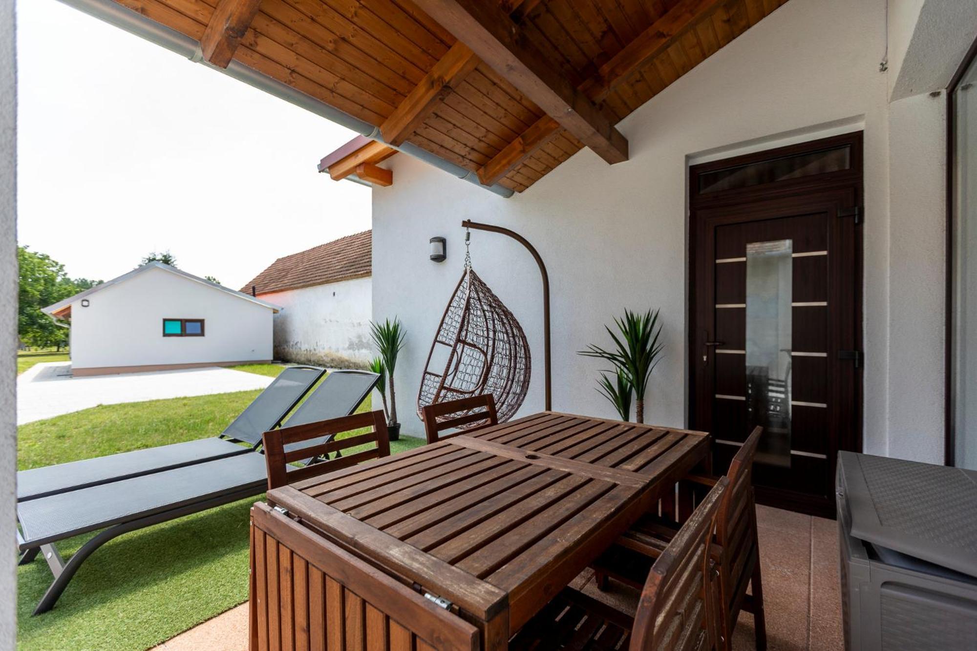 Park Apartman Sarrod Luaran gambar