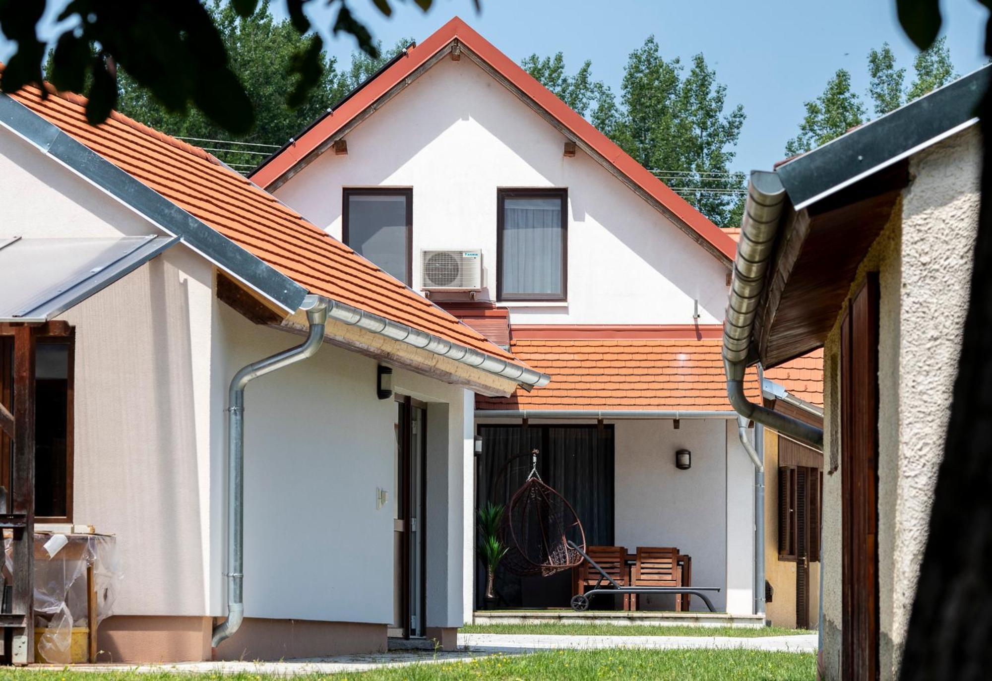 Park Apartman Sarrod Luaran gambar