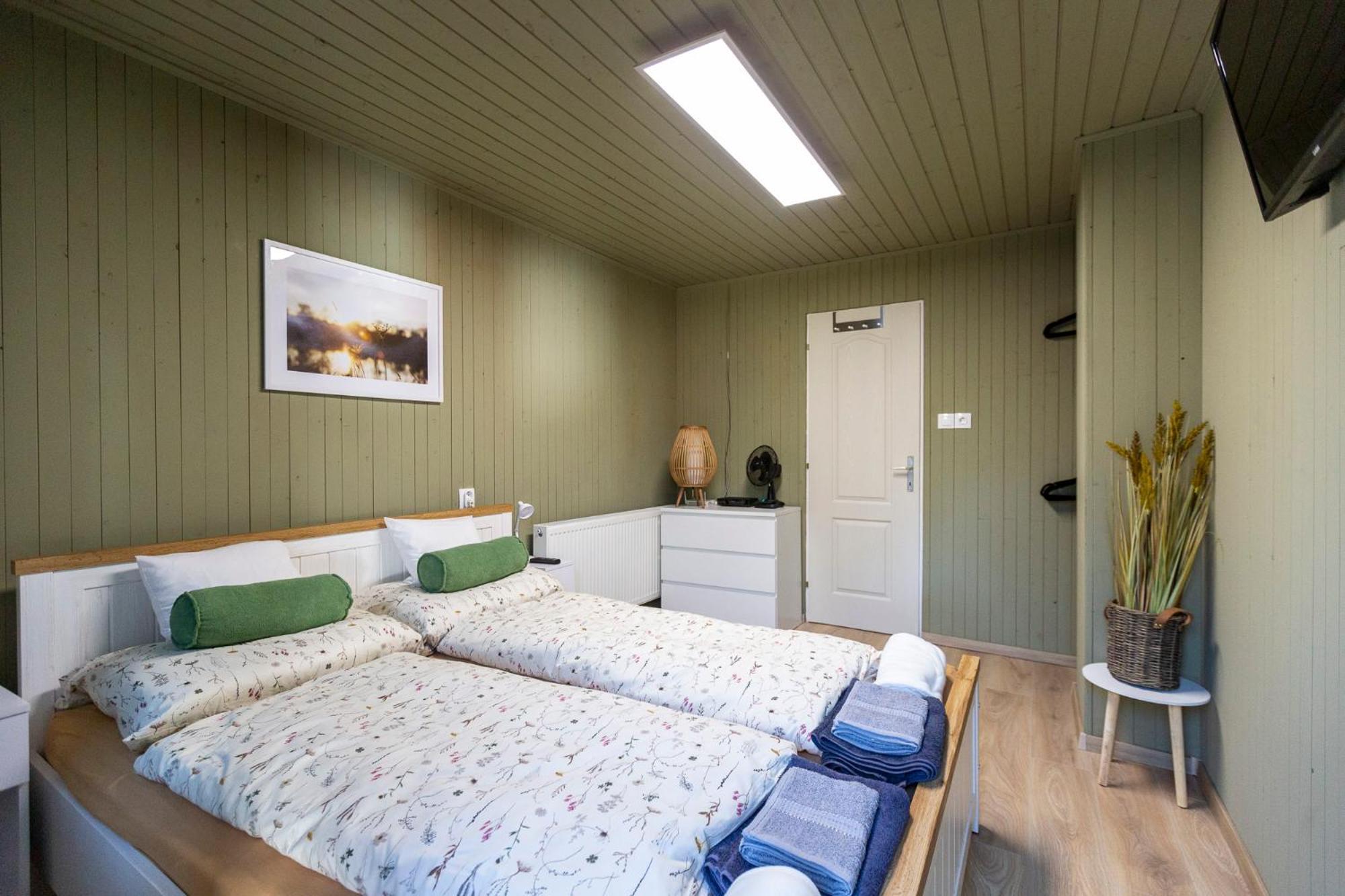 Park Apartman Sarrod Luaran gambar