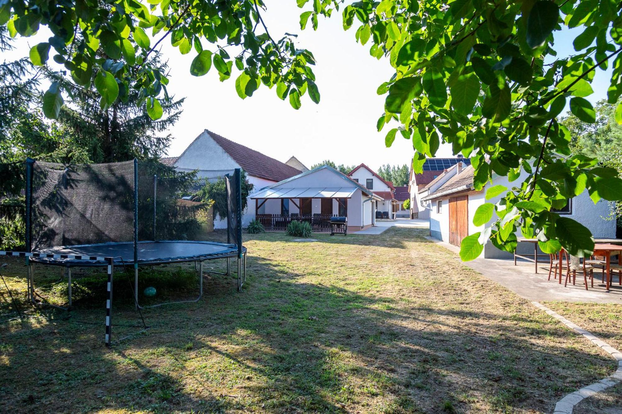 Park Apartman Sarrod Luaran gambar
